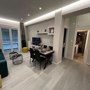 Luxury Apartment Near Acropolis