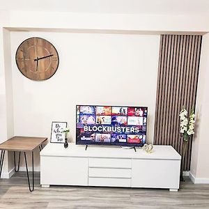 Appartement à 2 Chambres à Coucher