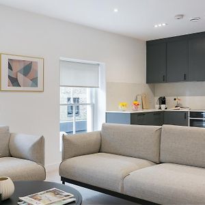 Appartement à 2 Chambres à Coucher