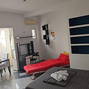Appartement à 2 Chambres à Coucher