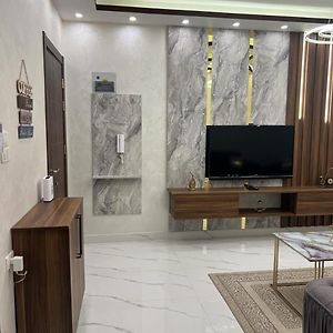 Appartement de Luxe à 2 Chambres à Coucher