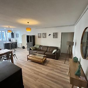 Cosy Center Av Des Etats-Unis