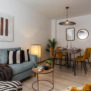 Appartement à 2 Chambres à Coucher