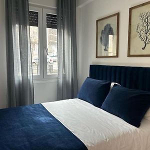 Piso Deluxe Con Balcon Cerca Del Casco Viejo