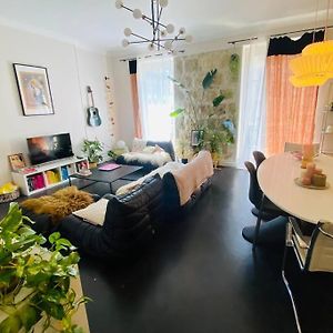 Appartement à 2 Chambres à Coucher