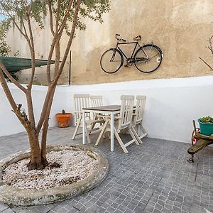 Appartement à 3 Chambres à Coucher
