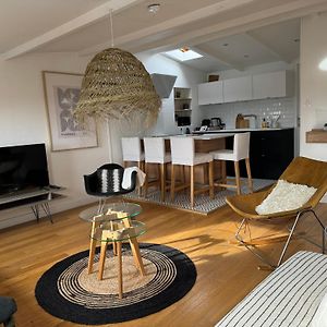 Appartement à 2 Chambres à Coucher