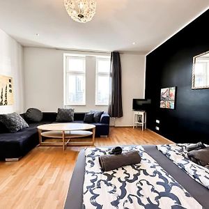 Appartement à 2 Chambres à Coucher