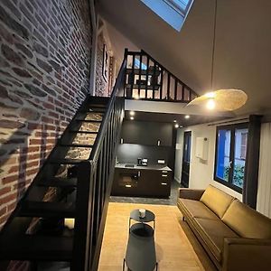 Appartement à 2 Chambres à Coucher