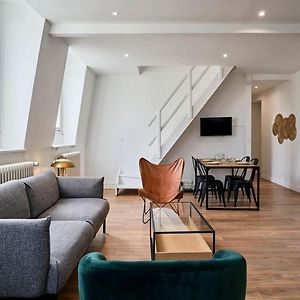 Appartement à 2 Chambres à Coucher