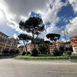 Spacious And Cozy Apartment In Piazza Verbano