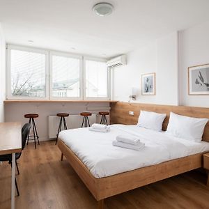 Appartement à 3 Chambres à Coucher
