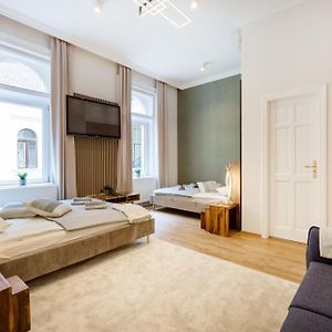 Appartement à 2 Chambres à Coucher