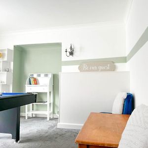Large 8 Bedroom House In Edgbaston