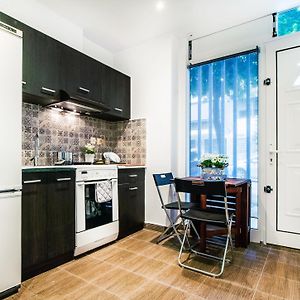 Cozy Apartment In Athens 3 Km From Acropolis, 5Km Form The Beach