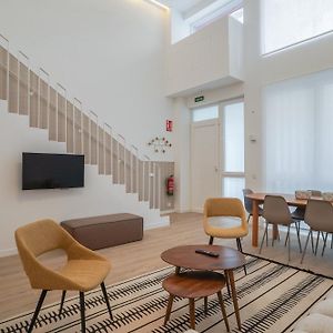 Appartement à 3 Chambres à Coucher