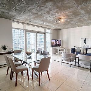 Appartement à 2 Chambres à Coucher