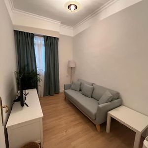 Appartement à 3 Chambres à Coucher