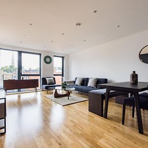 Appartement à 2 Chambres à Coucher