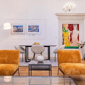 Appartement à 2 Chambres à Coucher