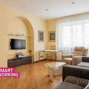 Appartement à 2 Chambres à Coucher