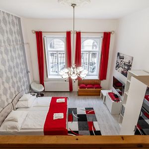 Red Romance Apartment