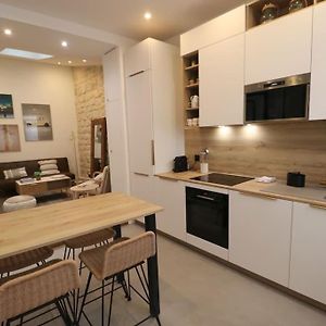 Appartement à 2 Chambres à Coucher