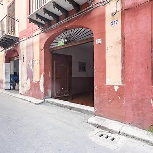 Palazzo Dei Normanni & Ballaro Roomy Modern Apt X9