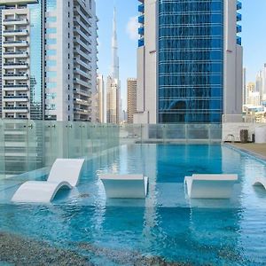 Frank Porter - Bayz Tower By Danube