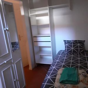 Chambre Juste Pour Hommes Dortoir