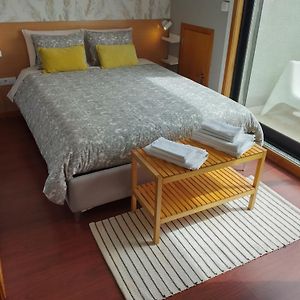 Top Floor Apartment With Sunny Balconies