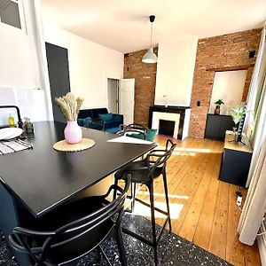 Appartement à 2 Chambres à Coucher