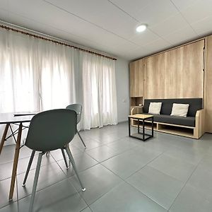 Agi Arago Studio