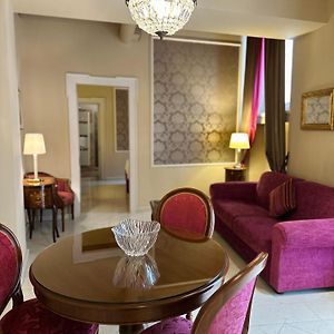One-Bedroom Ground Floor Apartment