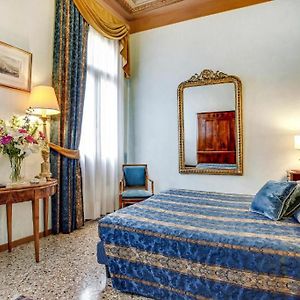 Suite Familiale à 2 Chambres à Coucher