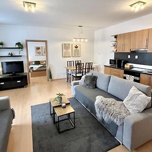 Apartment Tina - Old Town, Ac, Free Private Parking