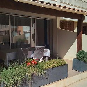 Grand T3 piscine, garage centre port