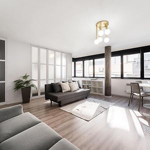 Guestready - Grayscale