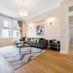 Spectacular 3 Bed In Berkeley Sq Mayfair