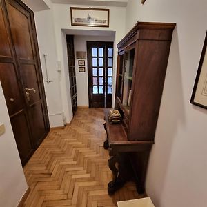 Appartement à 3 Chambres à Coucher