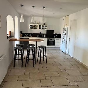 Villa à 3 Chambres à Coucher