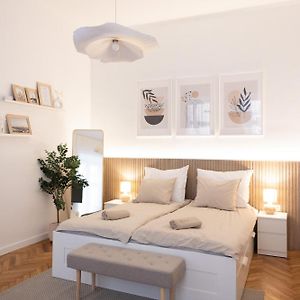Cozy Apartment In Budapest