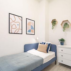 Central Room For Solo Traveller