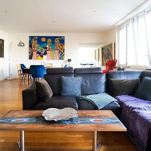 Appartement à 2 Chambres à Coucher