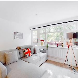 Modern 4 Bedroom In Kings Cross With Garden