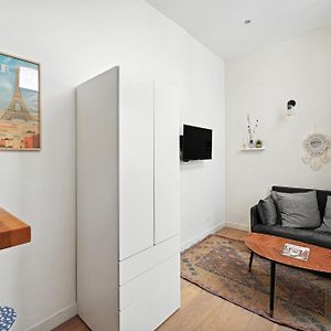 Studio Lit King-Size