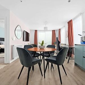 Appartement à 2 Chambres à Coucher