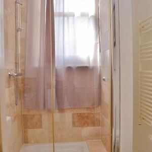 Studio Petite Lit King-Size