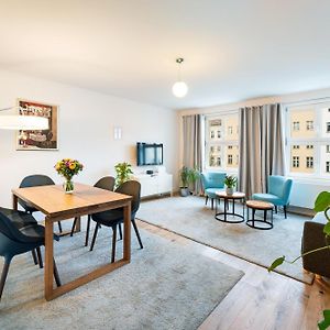 Appartement à 2 Chambres à Coucher