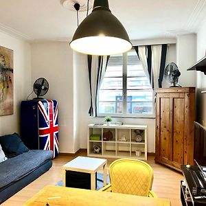 Appartement à 2 Chambres à Coucher